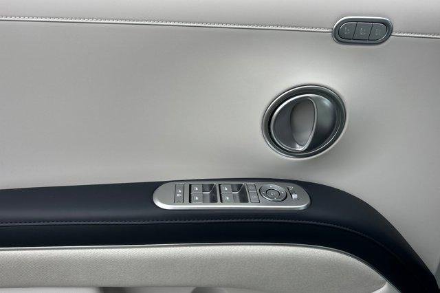 New 2026 Typhoon Silver Metallic Hyundai Calligraphy AWD image 11