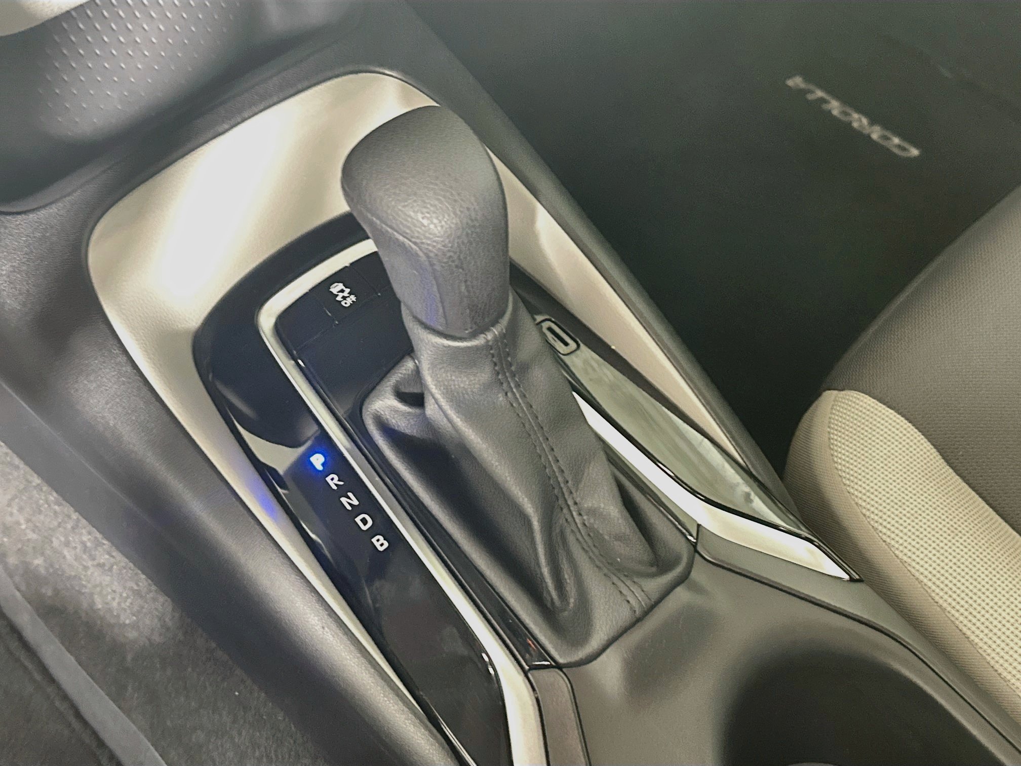 Used 2024 Celestite Toyota LE image 20