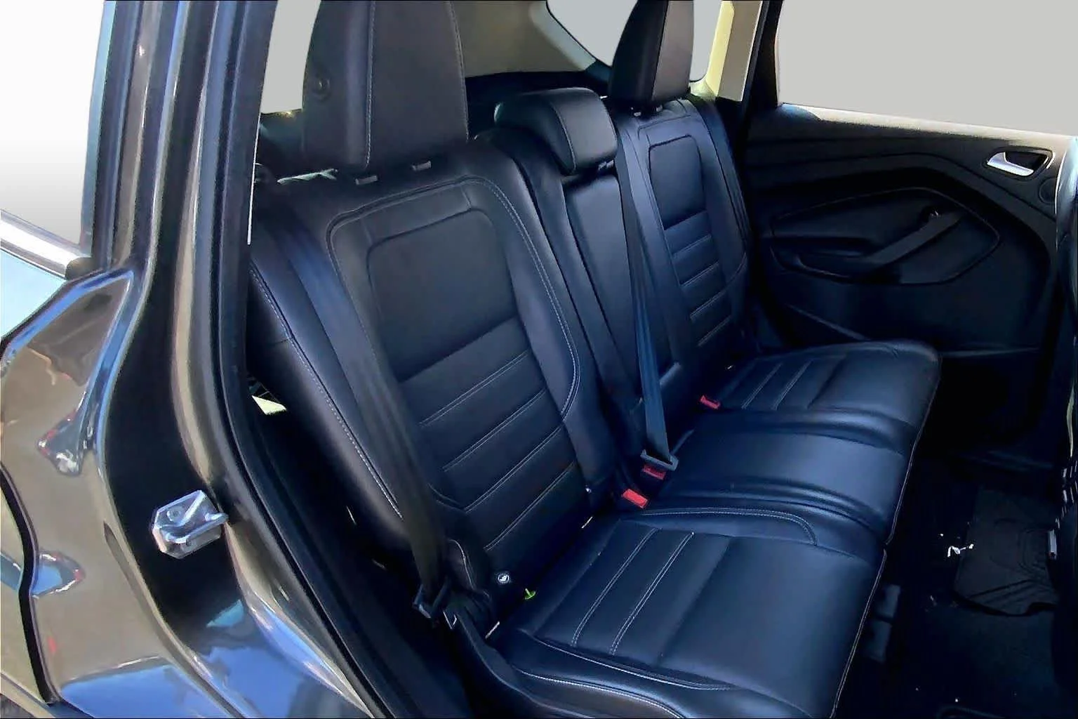 Used 2017 Magnetic Metallic Ford Titanium image 20