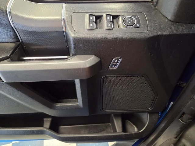 Used 2016 Blue Ford XLT image 28