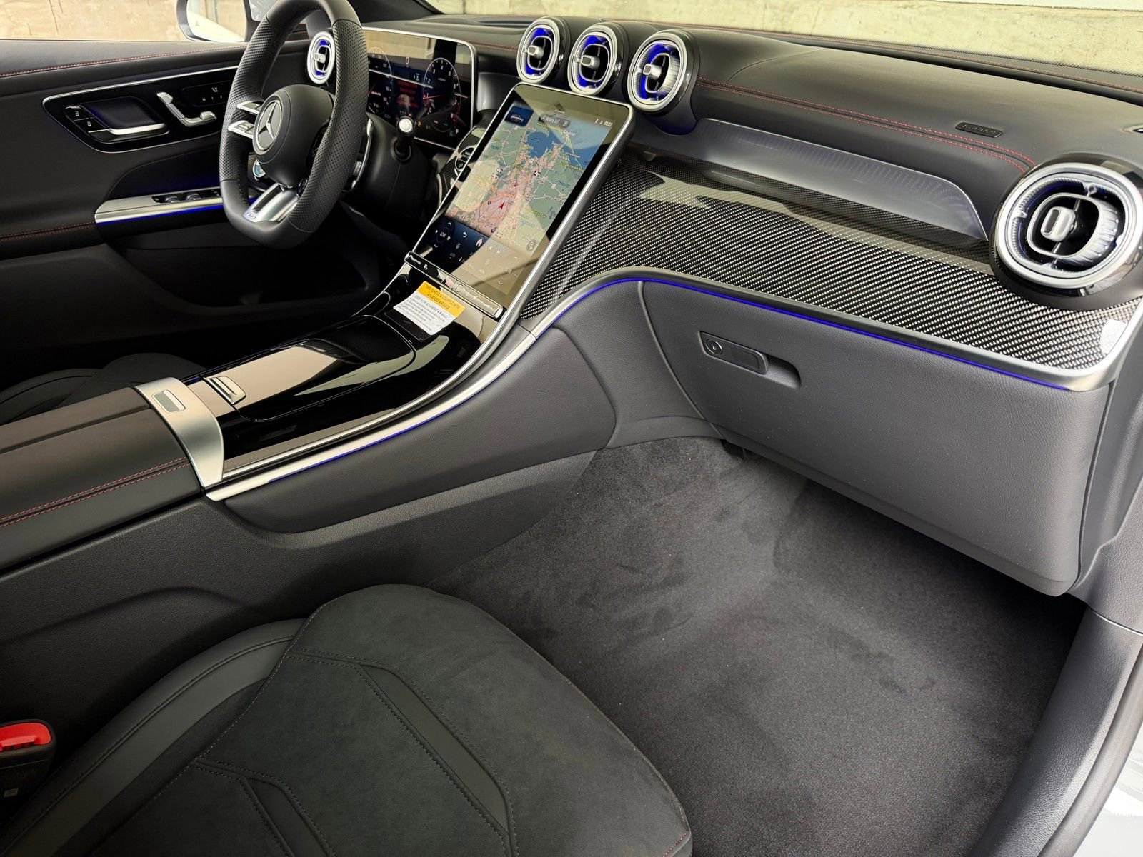 New 2026 MANUFAKTUR Alpine Grey Mercedes-Benz AMG® GLC 43 4MATIC® Coupe image 43