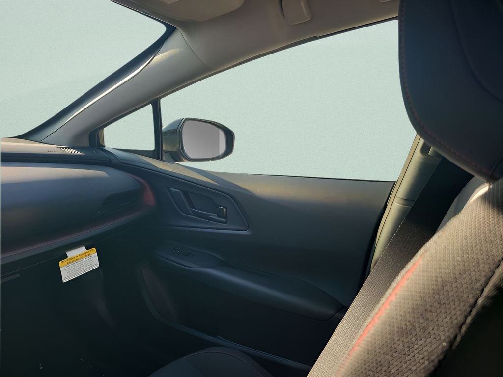 2026 Toyota Prius Plug-in Hybrid SE - Photo 11