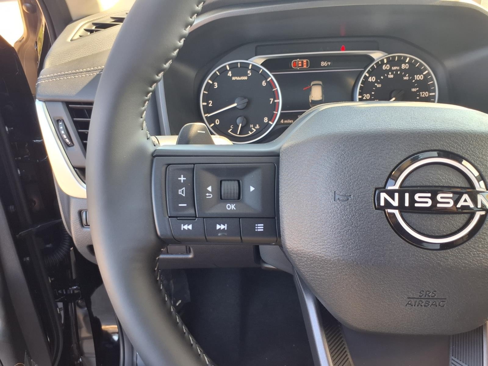 2026 Nissan Rogue photo 16 of 26