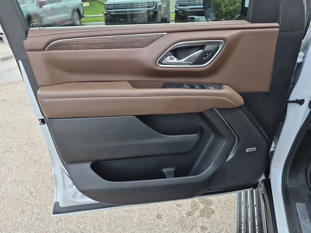 Used 2024 Beige Chevrolet High Country image 19