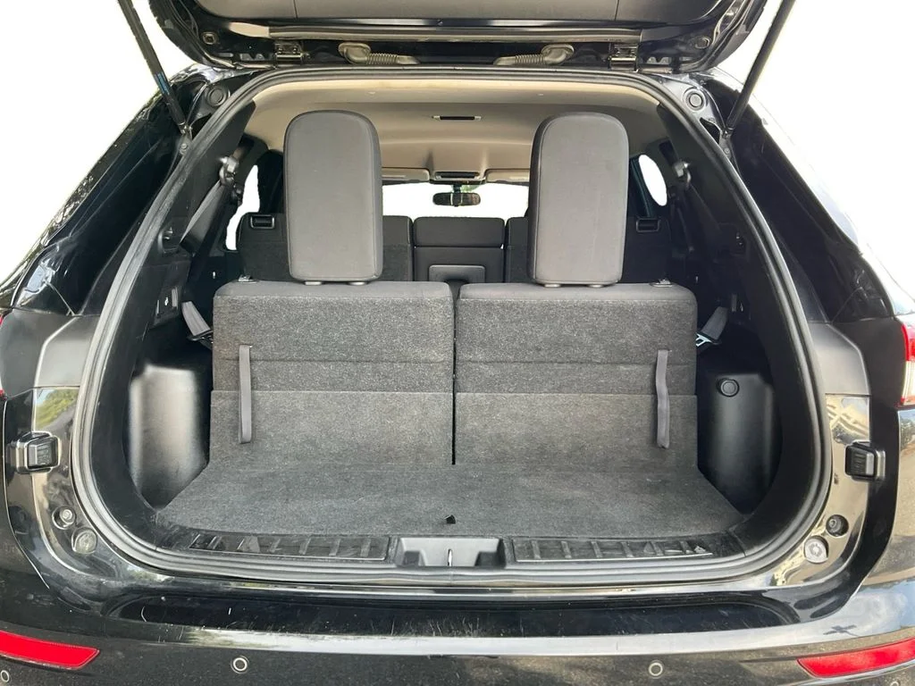 Used 2022 Black Mitsubishi ES image 13
