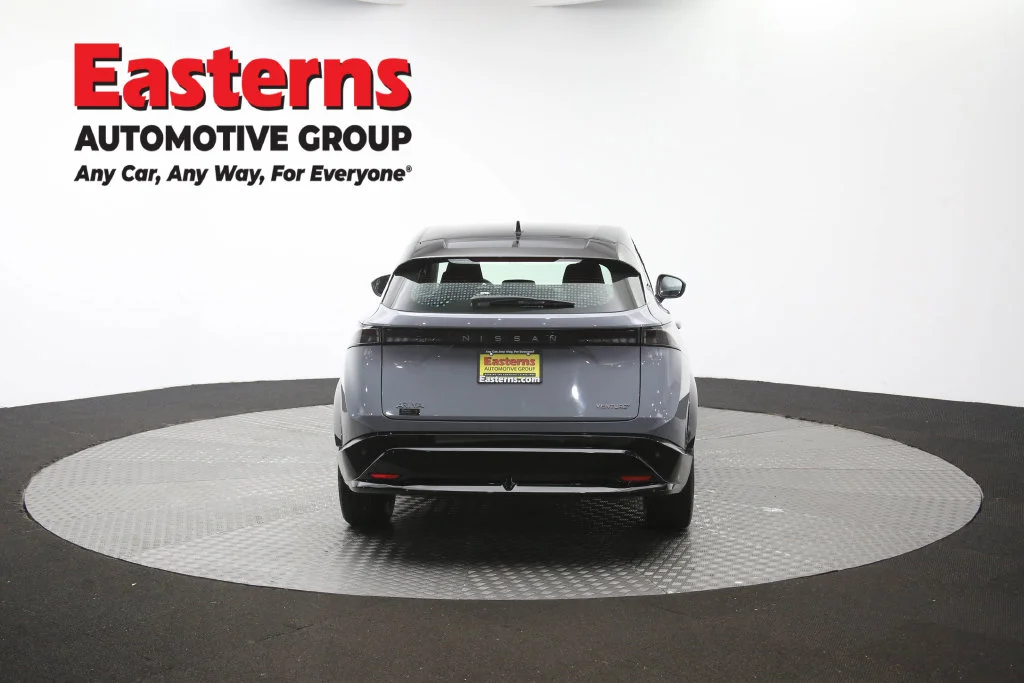 Used 2023 Gray Nissan VENTURE+ image 35