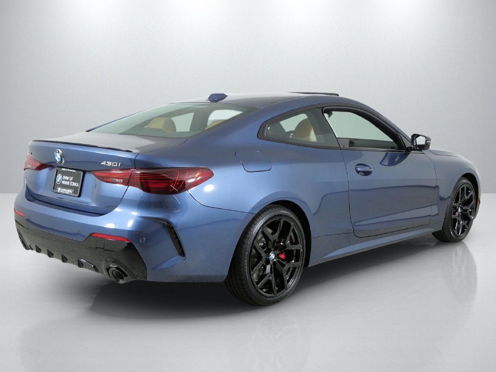 Used 2027 Arctic Race Blue metallic BMW 430i xDrive image 10