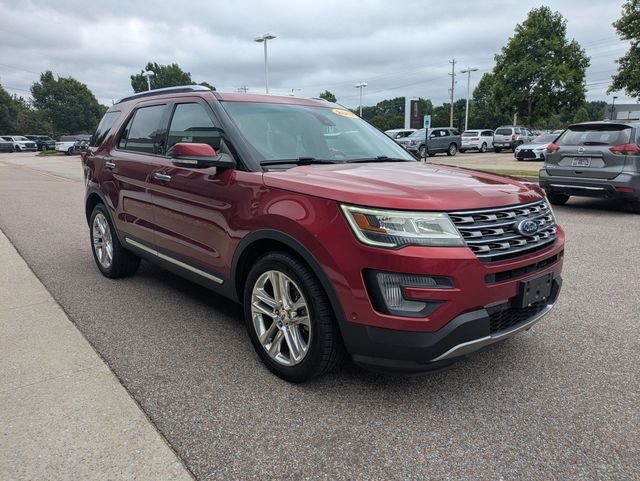 Used 2017 Red Ford Limited image 10