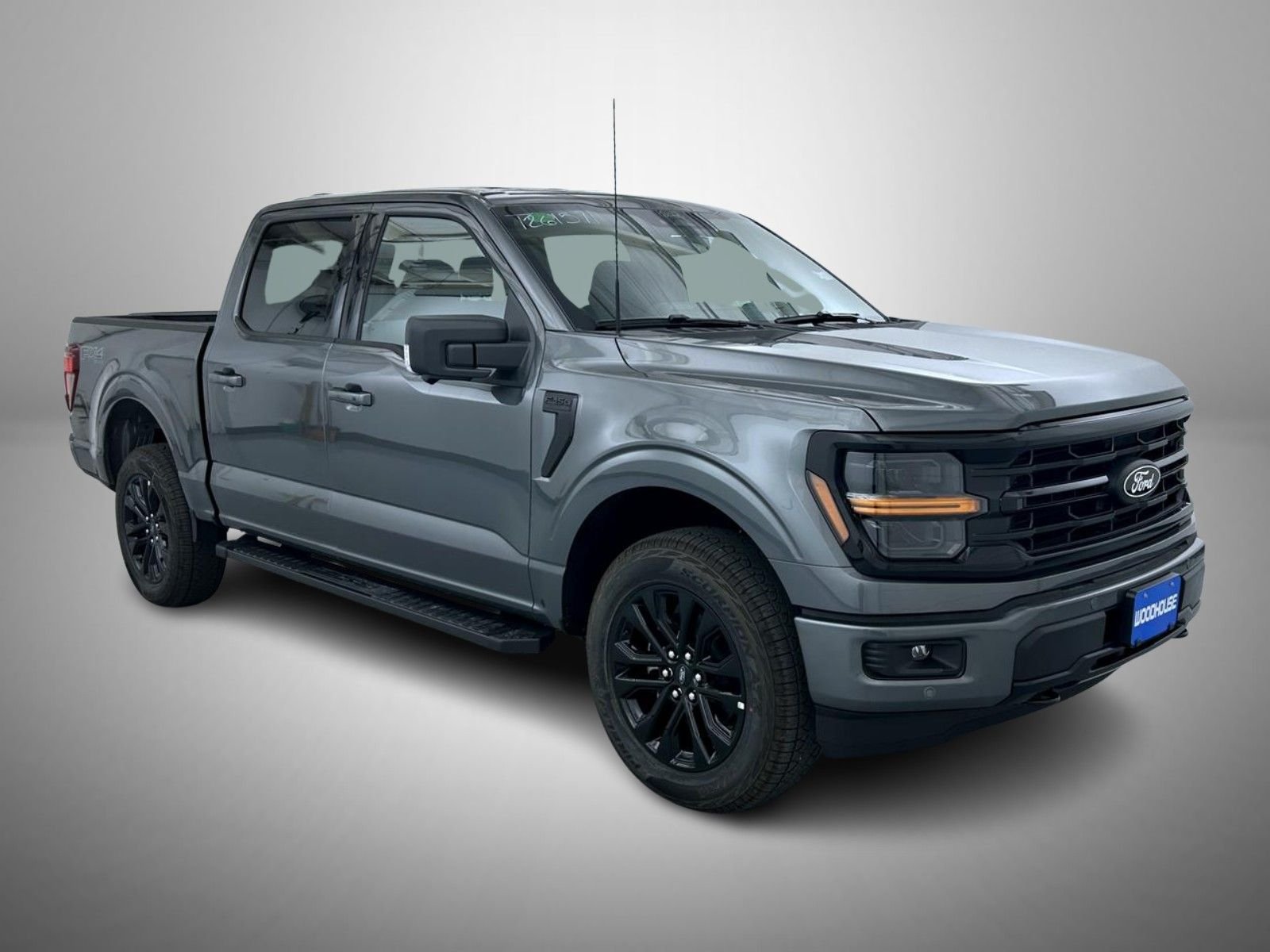 New 2026 Carbonized Gray Metallic Ford XLT image 3