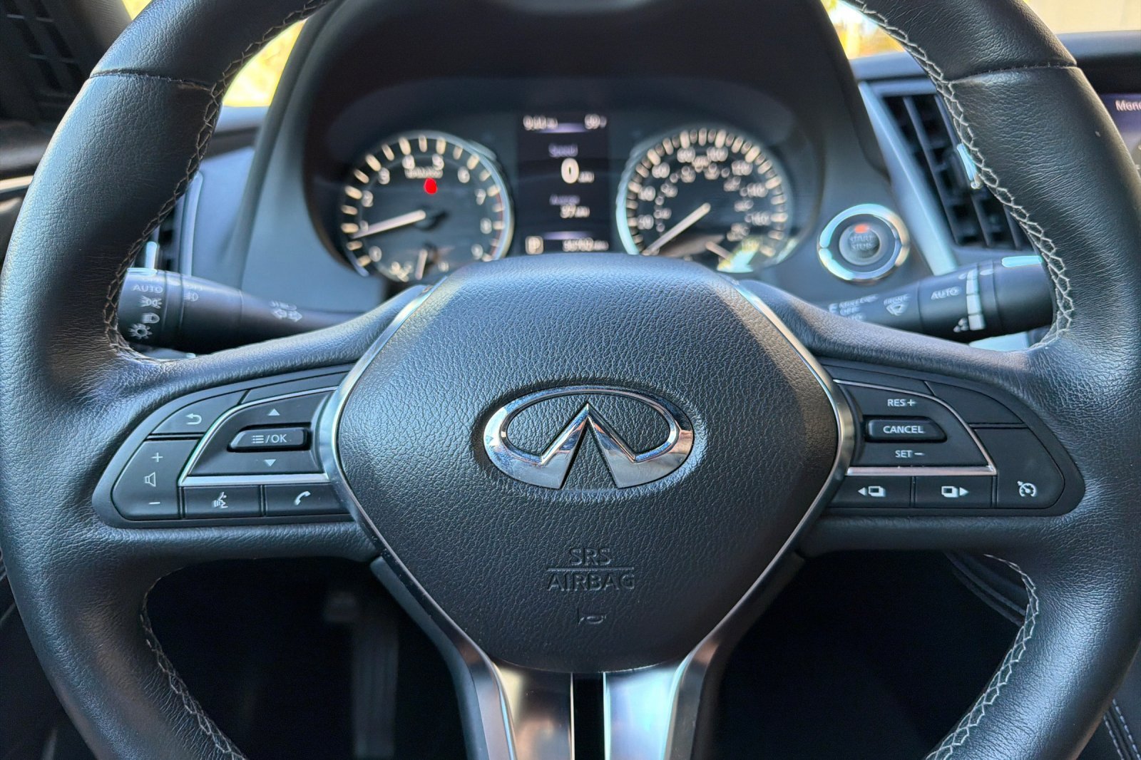 Used 2022 Black Obsidian INFINITI PURE image 21