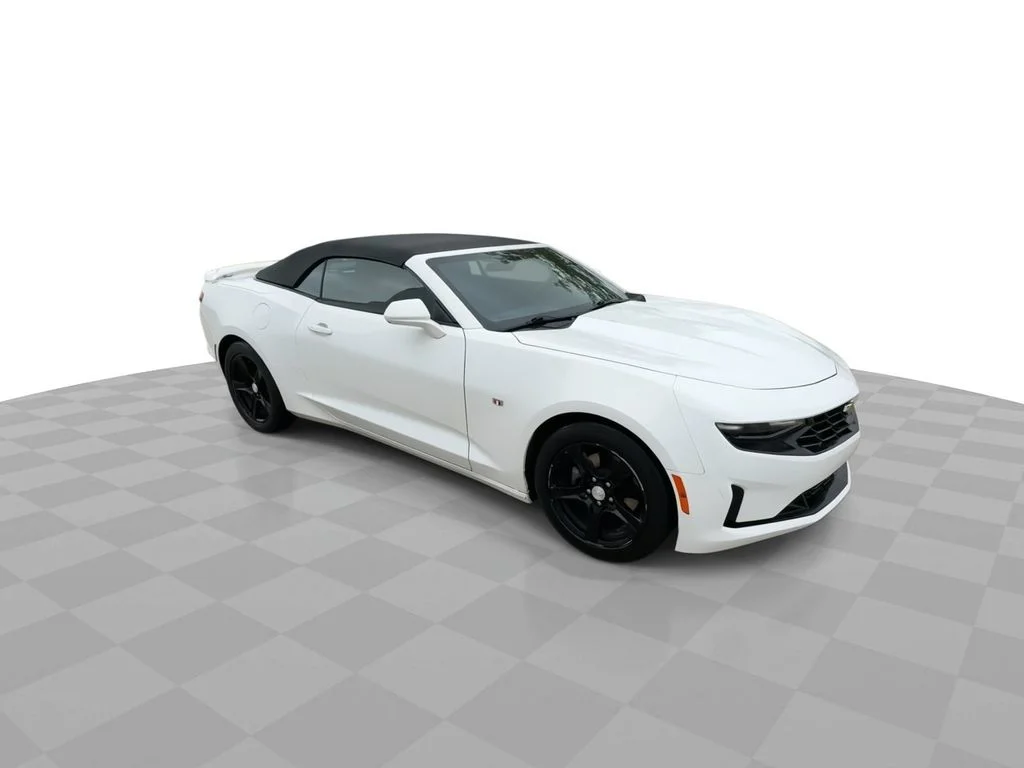 Certified Used 2020 White Chevrolet 1LT image 2