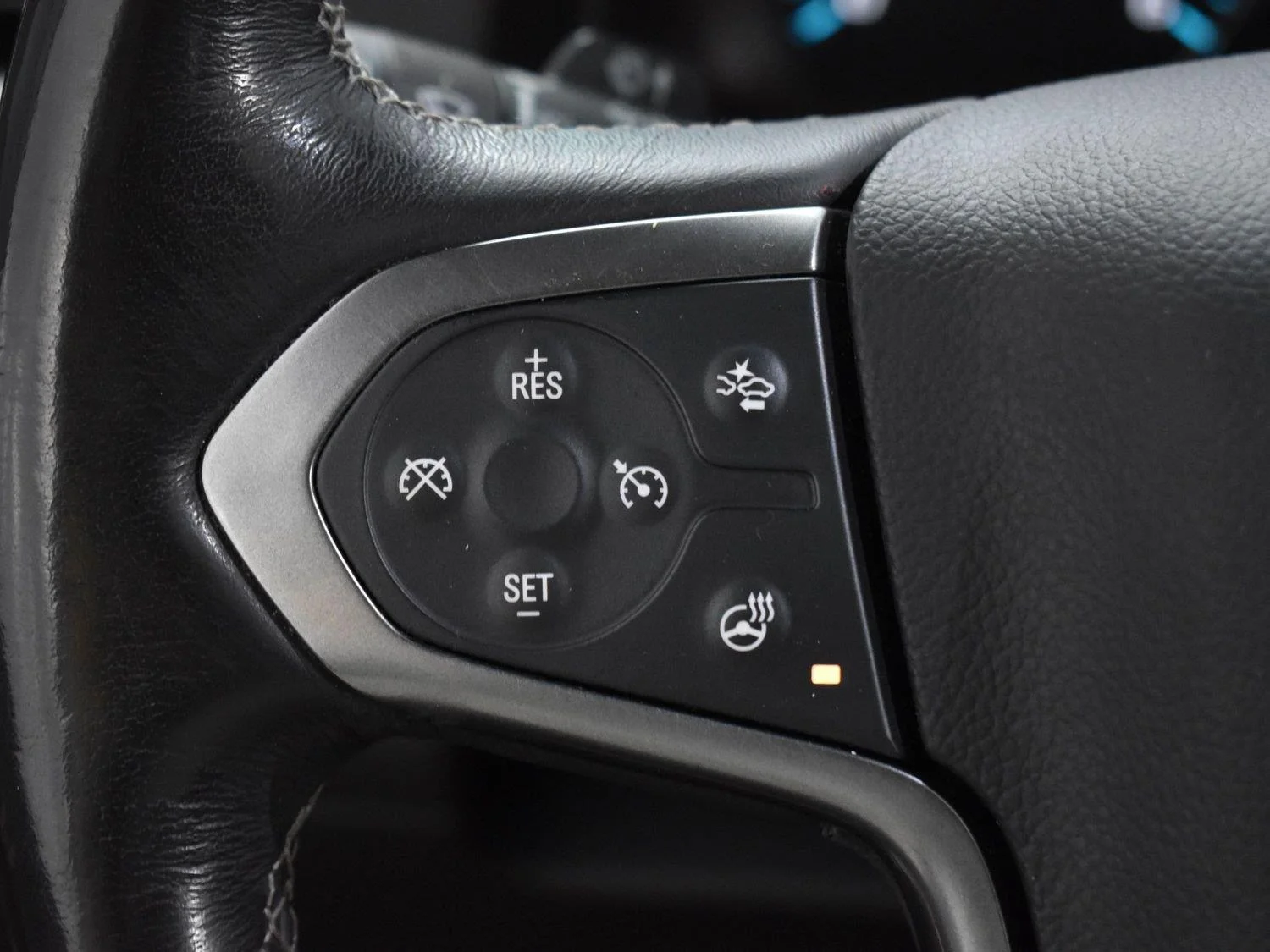 Used 2018 Black Chevrolet Premier image 20