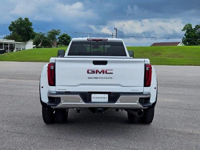 New 2026 Summit White GMC SLT DRW image 4