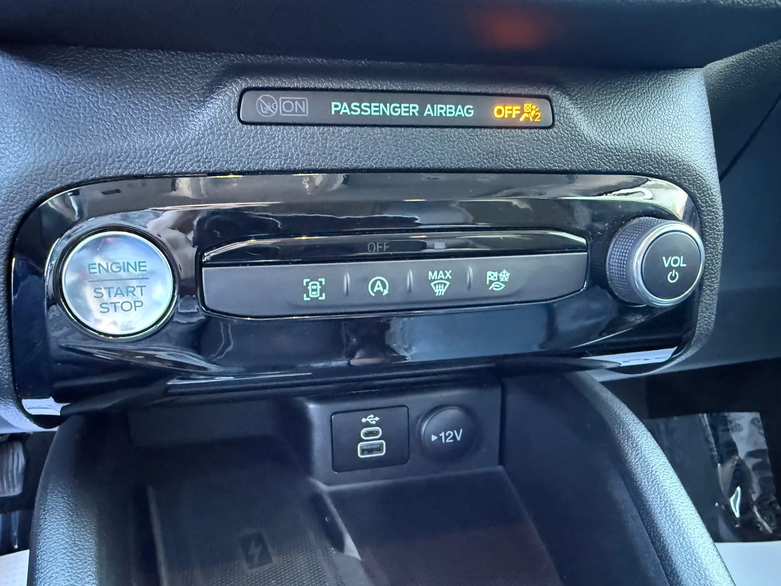 Used 2025 Blue Ford Platinum image 23
