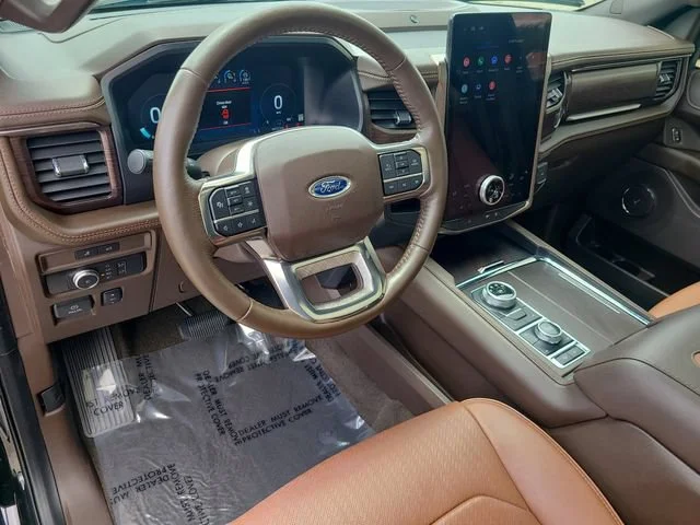Used 2022  Ford King Ranch image 18
