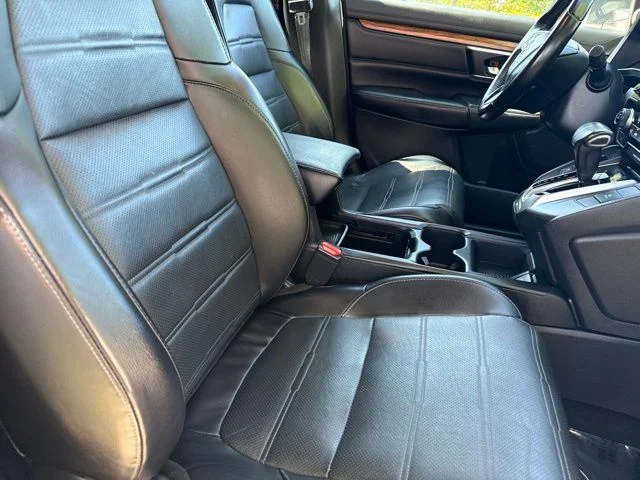 Used 2018 White Honda EX-L image 22