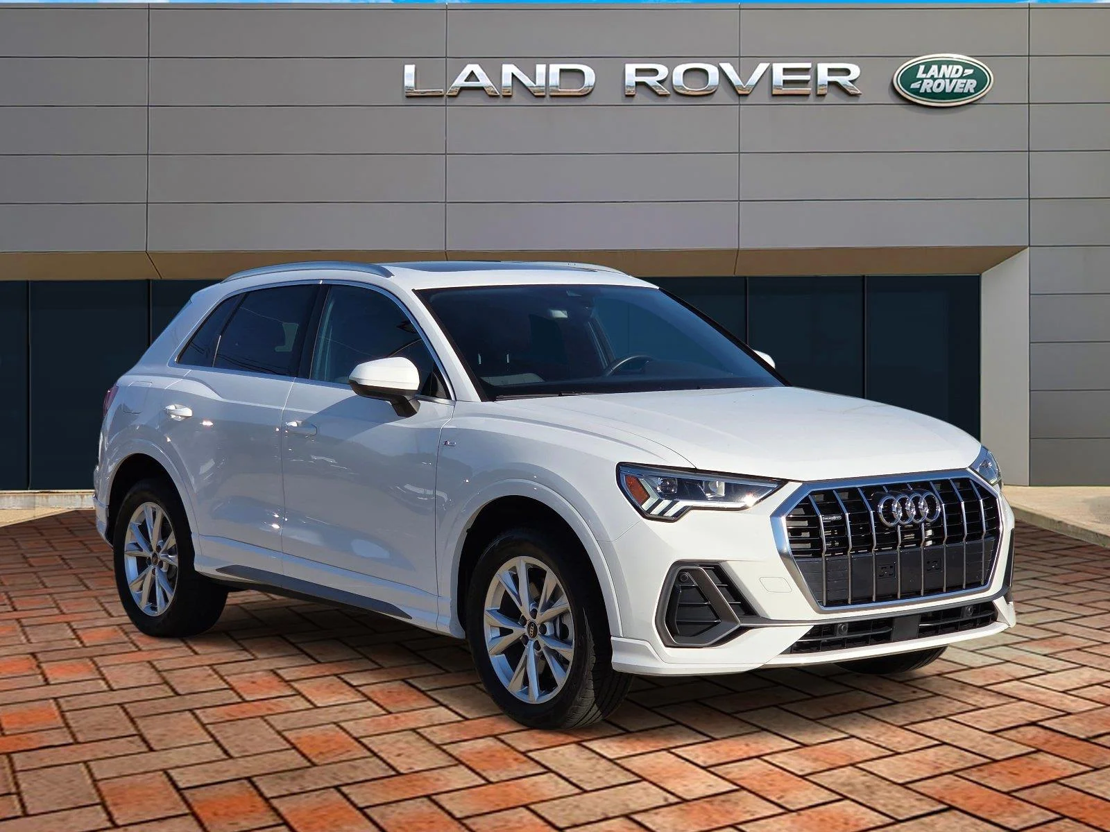 Used 2025 WHITE Audi S line Premium image 3