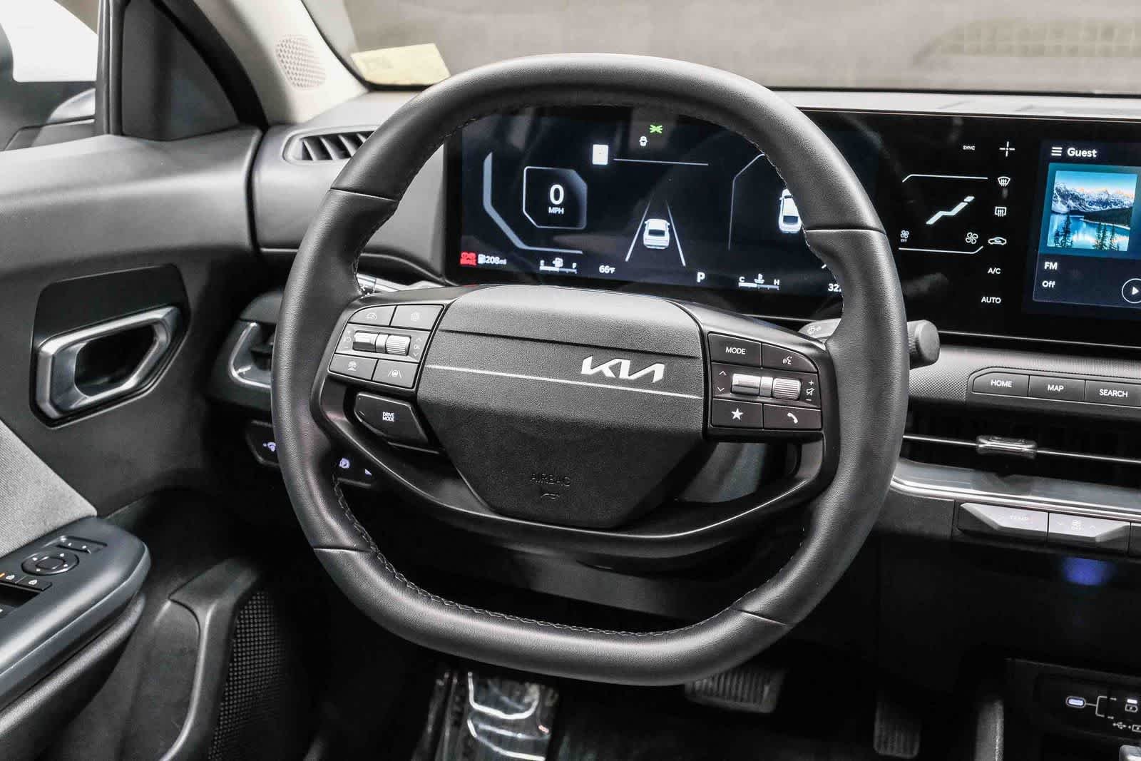 Used 2025 Snow White Pearl Kia EX image 18