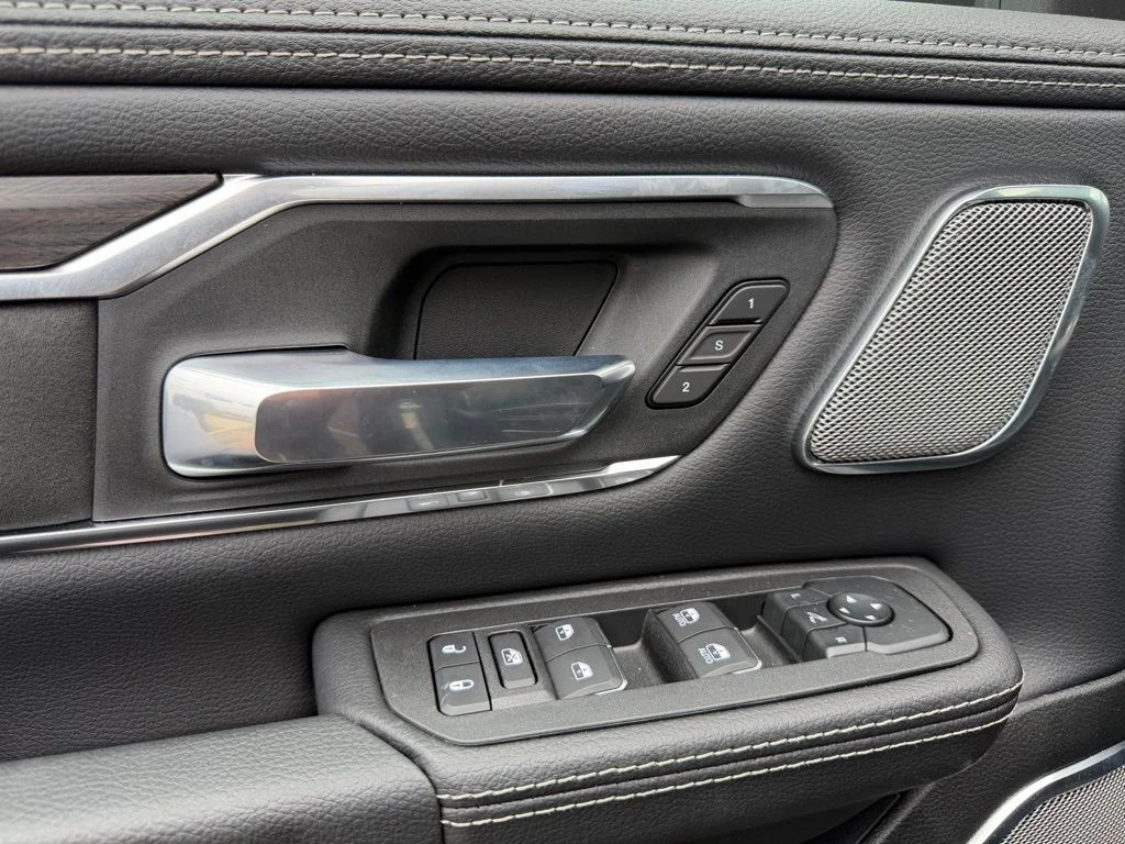 2026 RAM 1500 Laramie - Photo 12