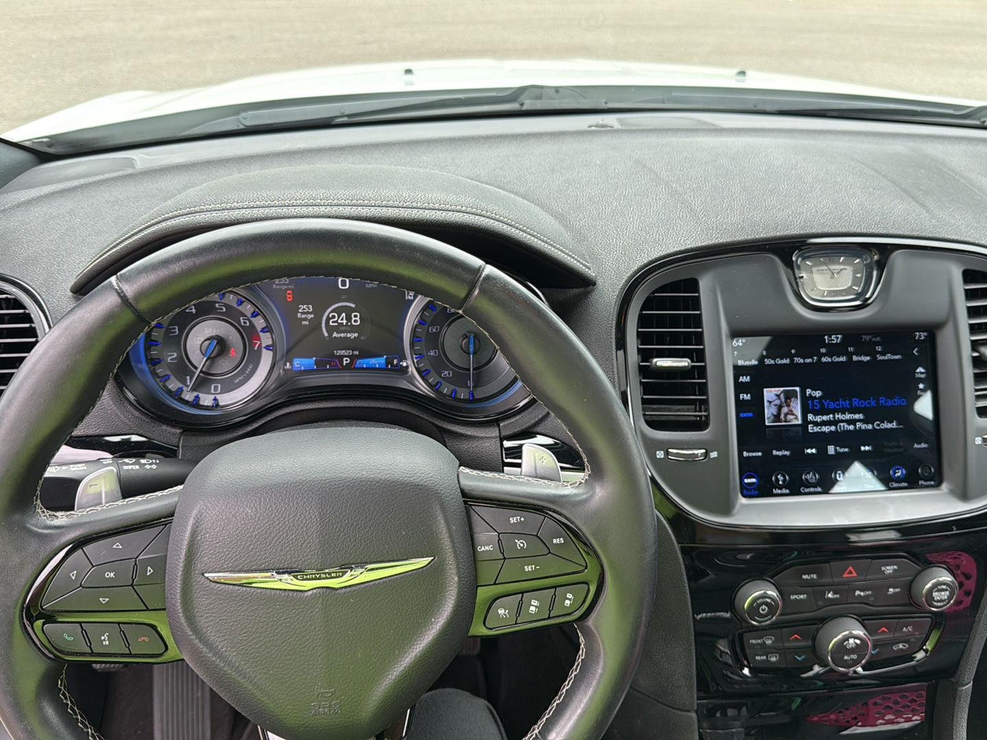 Used 2018 Bright White Clearcoat Chrysler 300S image 9