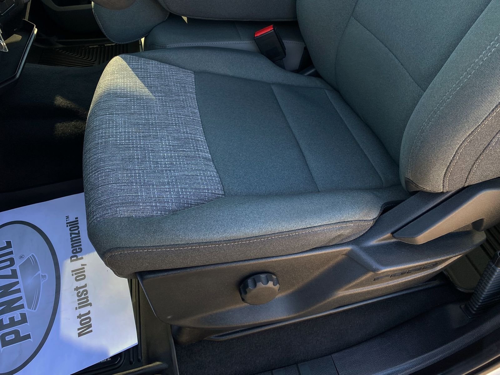 Used 2023 Oxford White Ford XLT image 13