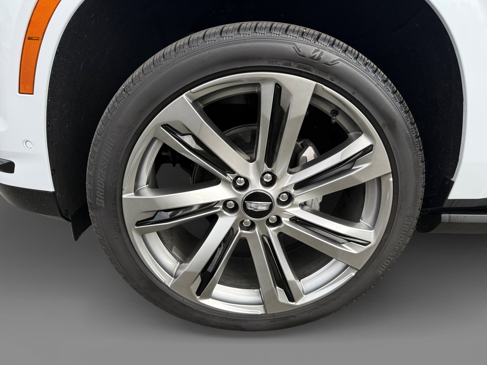 2026 Cadillac Escalade Sport - Photo 9