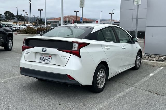 Used 2019 White Toyota XLE AWD-e image 5
