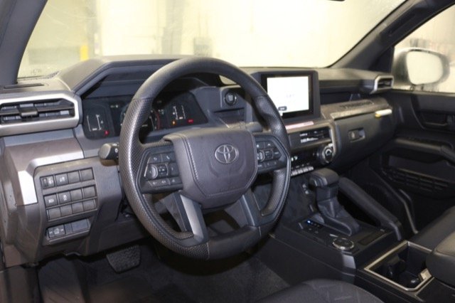 2026 Toyota Tacoma SR5 - Photo 6