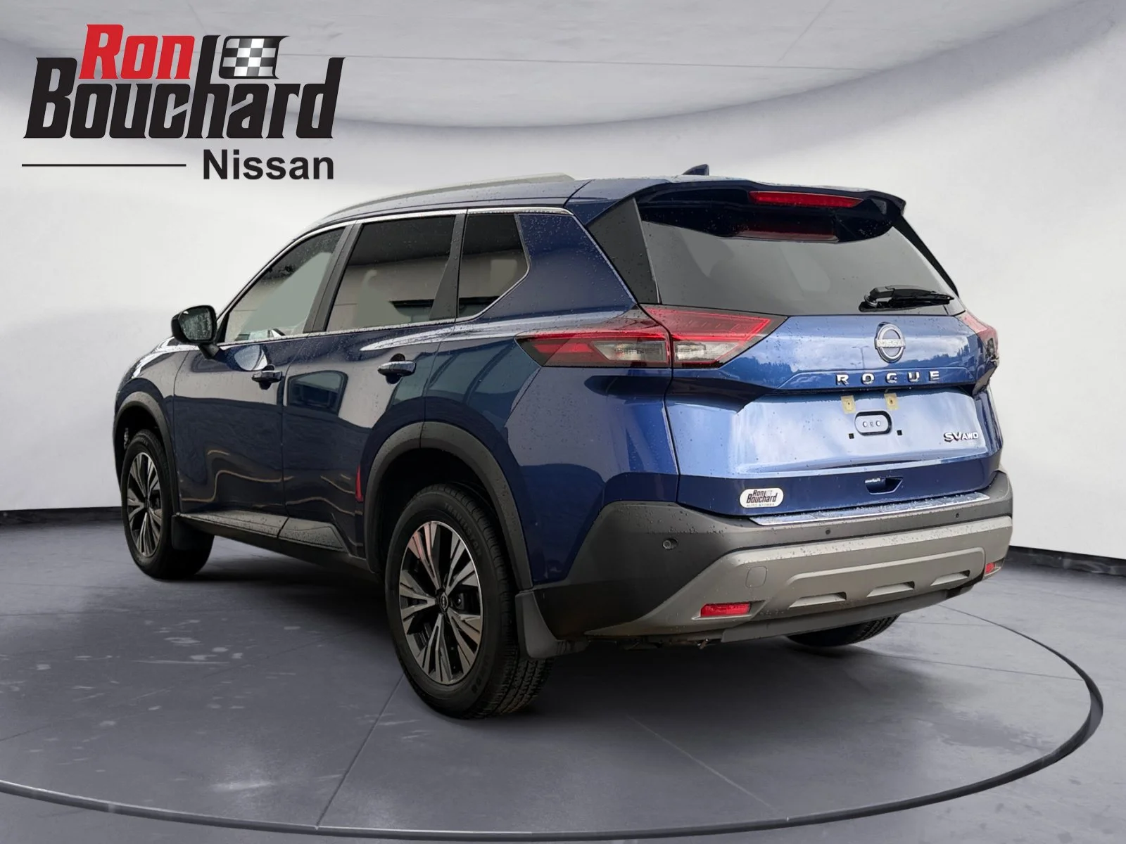 Certified Used 2023 Caspian Blue Metallic Nissan SV image 4
