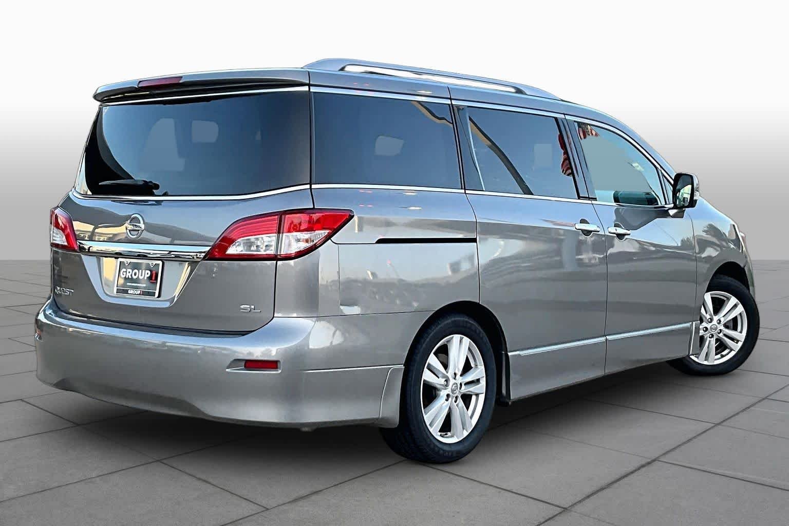 Used 2011 Platinum Graphite Nissan SL image 12