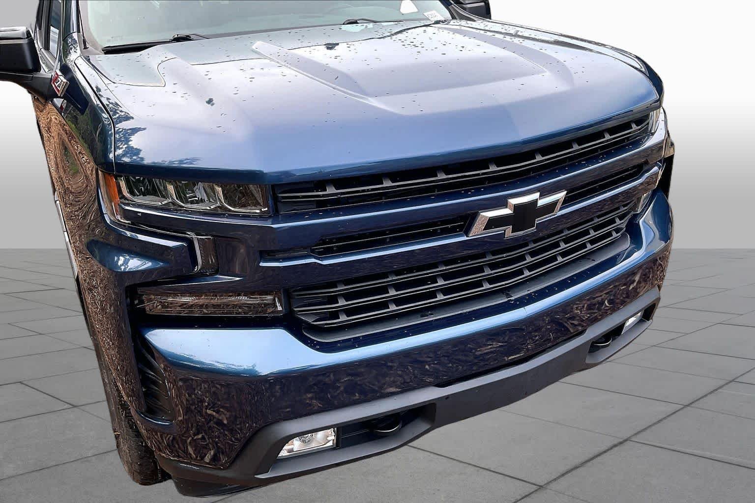 Used 2019 Northsky Blue Metallic Chevrolet RST image 29