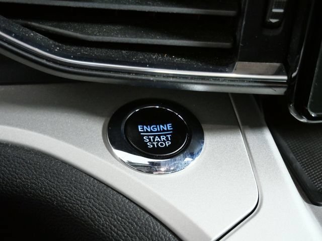 Used 2024 Silver Ford XLT image 27