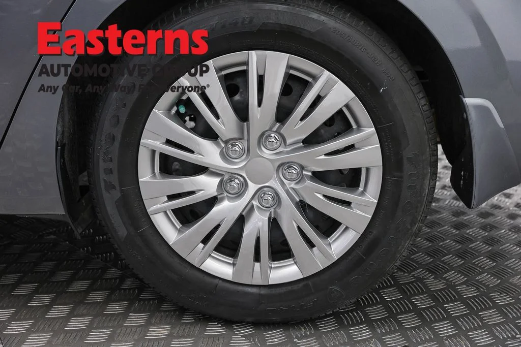 Used 2023 Gray Nissan S image 31