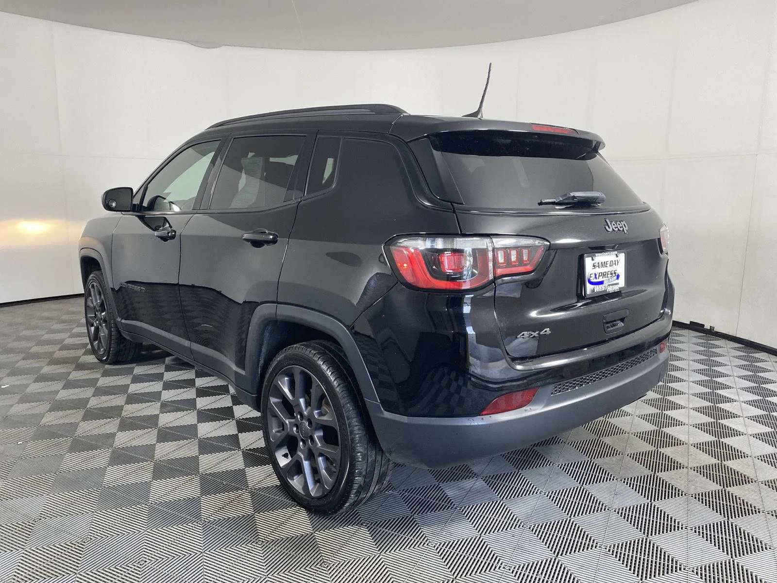 Used 2021 Diamond Black Crystal Pearlcoat Jeep 80th Anniversary image 4