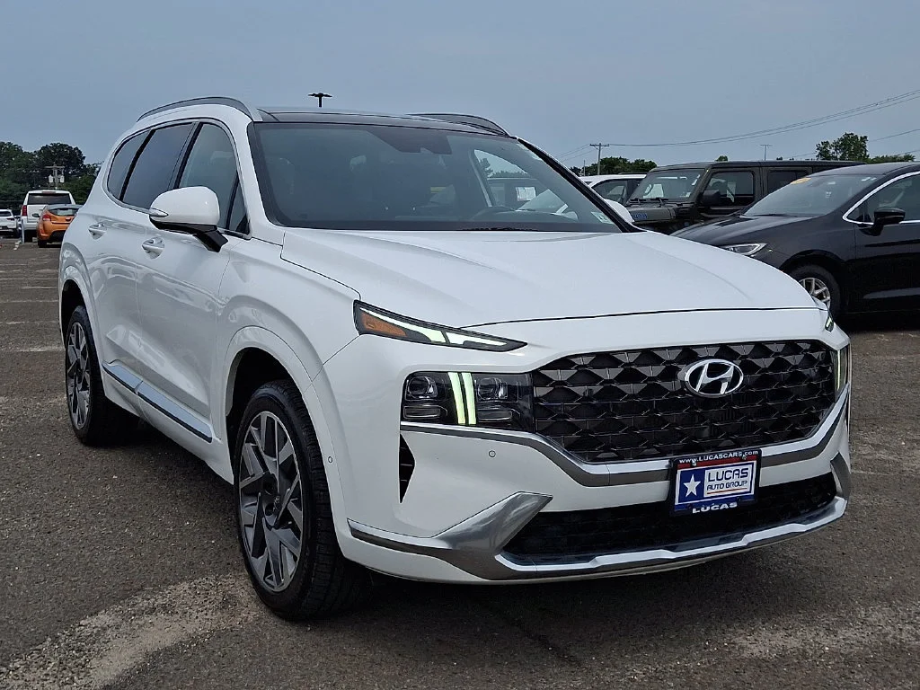 Used 2022 Quartz White Hyundai Calligraphy image 2