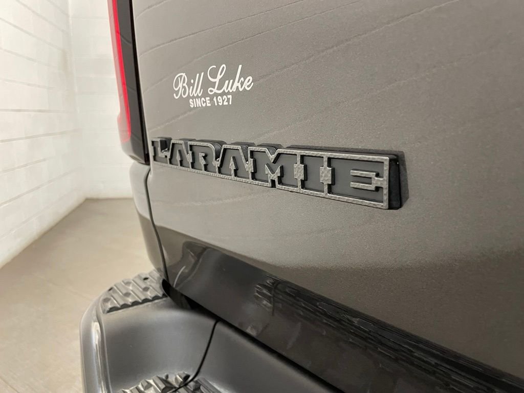 New 2026 Granite Crystal Metallic Clear-Coat Exterior Paint RAM Laramie image 6