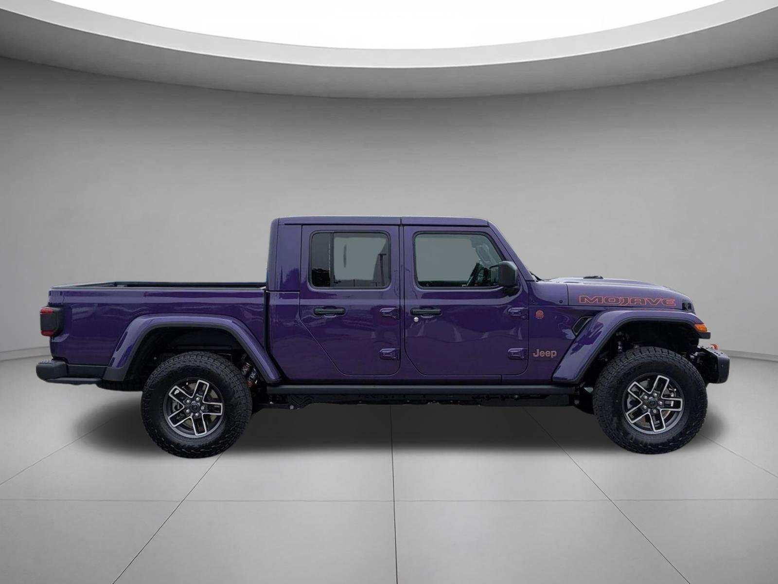 New 2026 Reign Exterior Paint Jeep Mojave X image 4