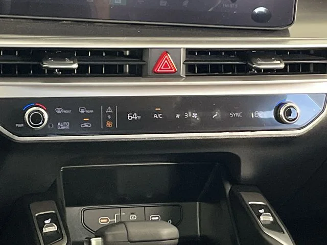 New 2026 Wolf Gray Kia S image 18