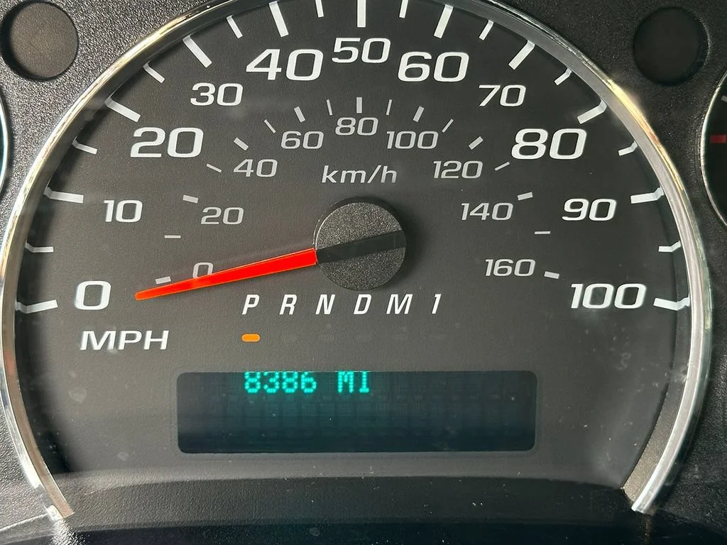 Used 2025 Summit White GMC Work Van image 6
