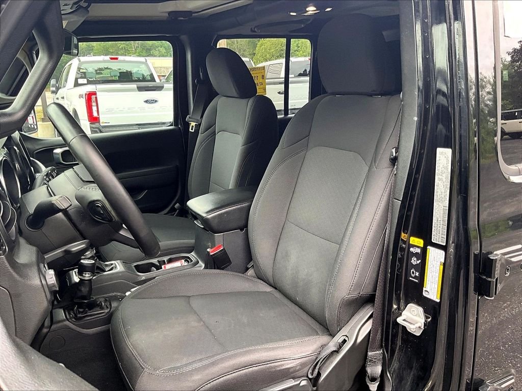 Used 2022 Black Clearcoat Jeep Unlimited Sport Altitude image 10