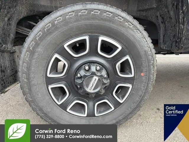 Used 2024 Black Metallic Ford Platinum image 21