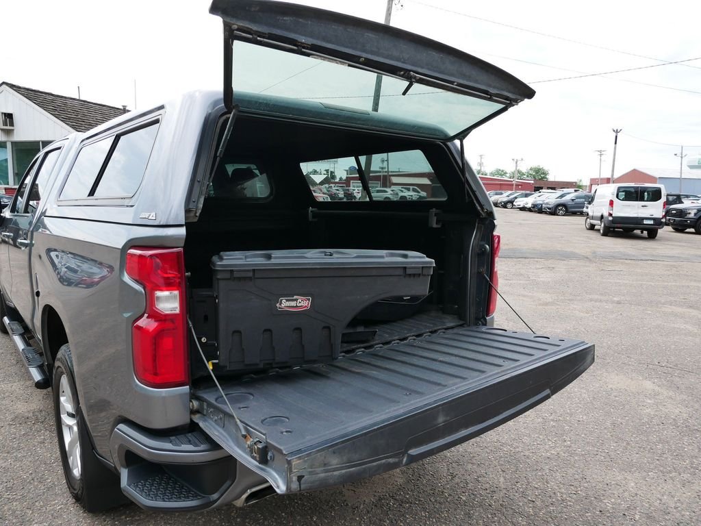 Certified Used 2022 Gray Chevrolet RST image 10