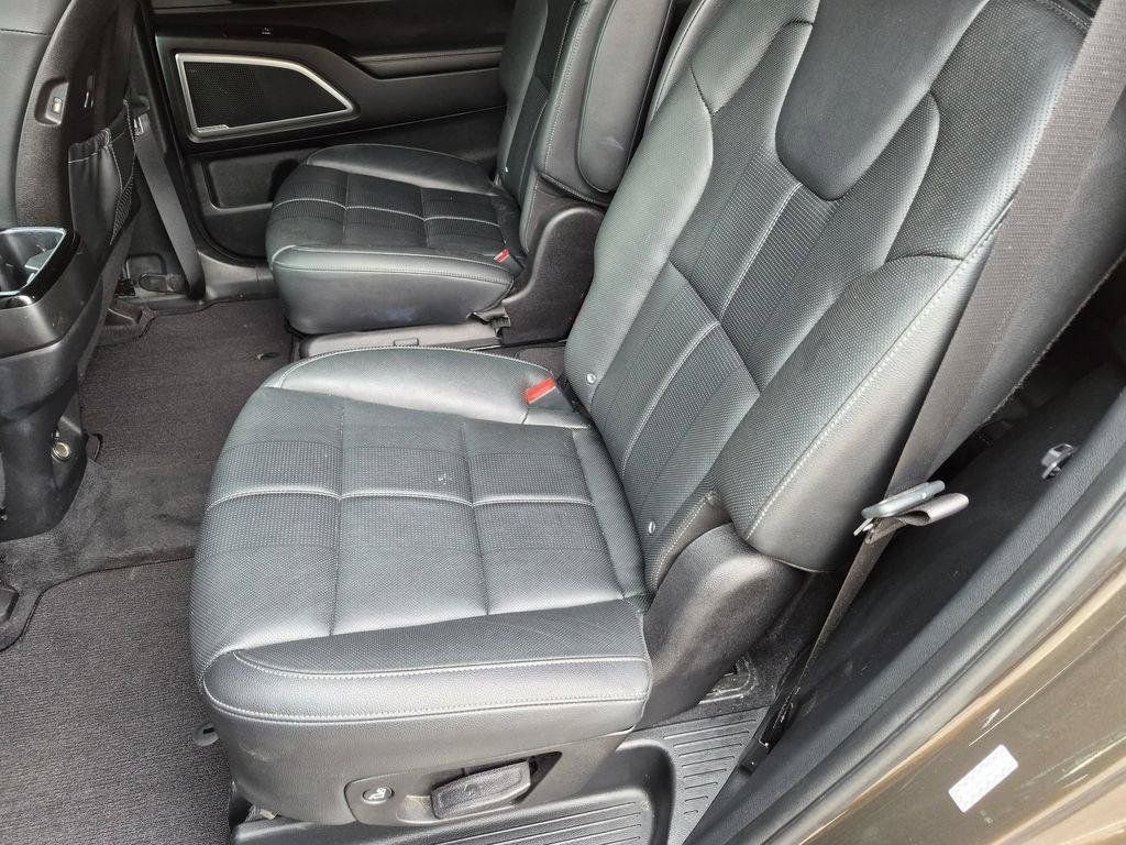 Certified Used 2022 Green Kia EX image 26