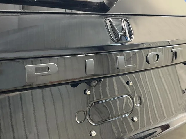 New 2026 Crystal Black Pearl Honda Touring image 10
