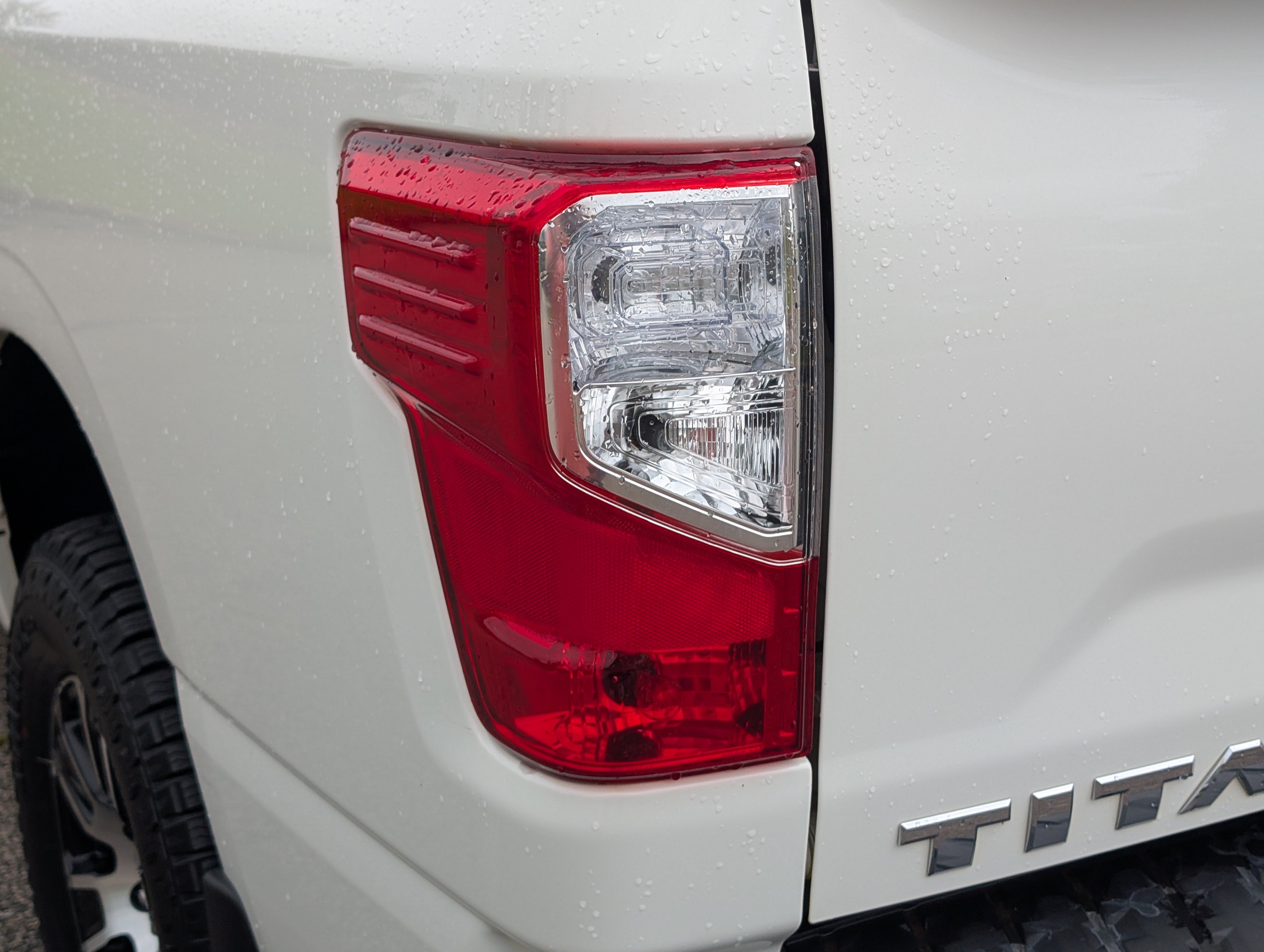 Used 2024 White Nissan SV image 10