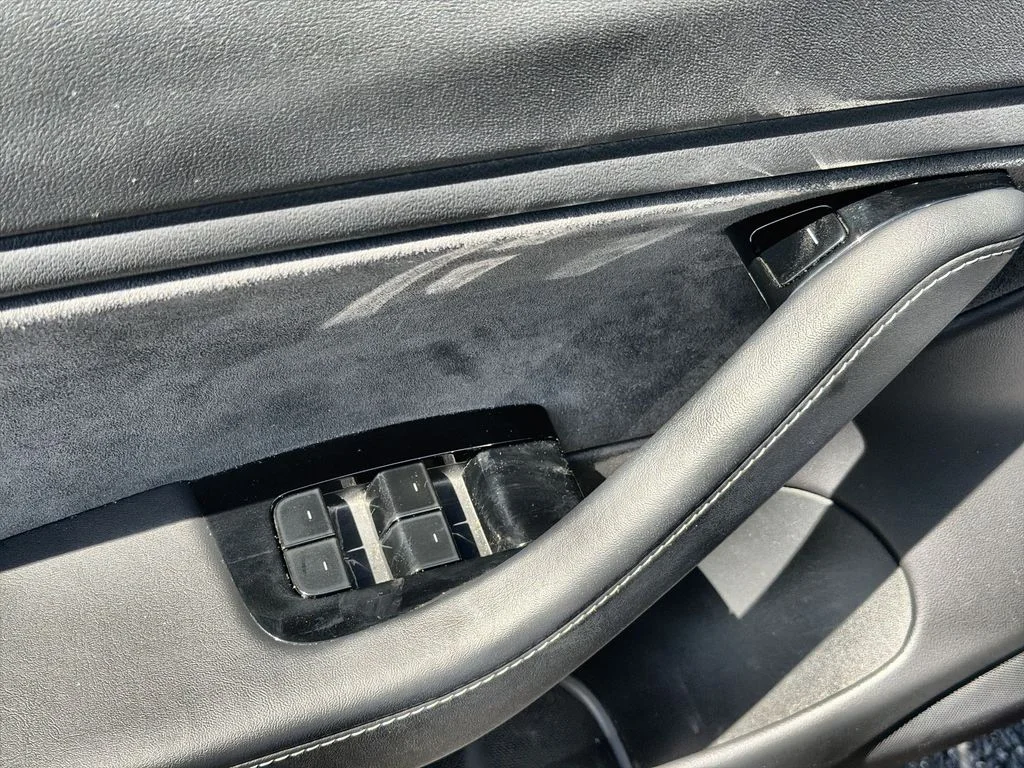 Used 2019 Blue Tesla Long Range image 13
