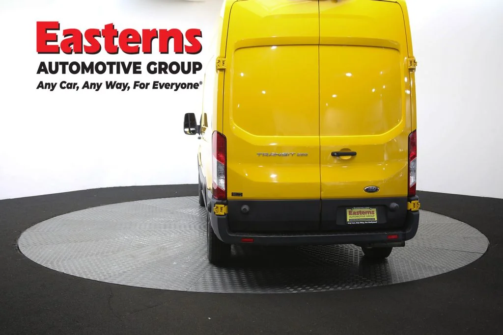 Used 2020 Yellow Ford Base image 34
