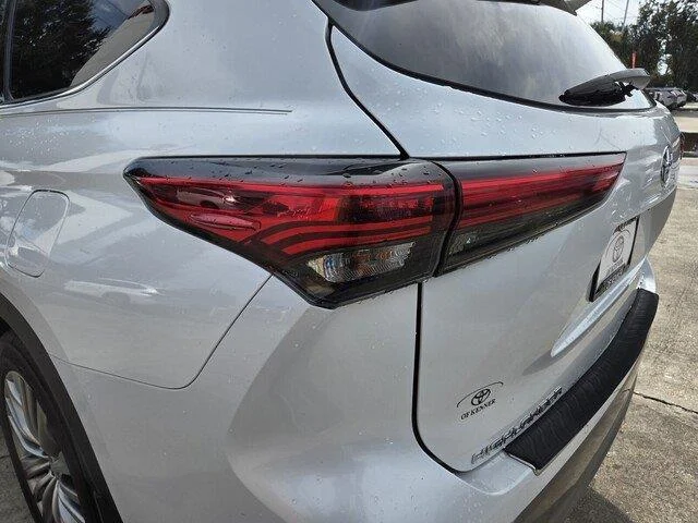 Used 2022 Wind Chill Pearl TOYOTA PLAT image 29