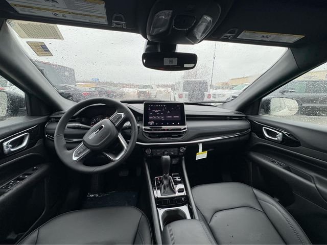 New 2026 Bright White Clear-Coat Exterior Paint Jeep Limited image 8