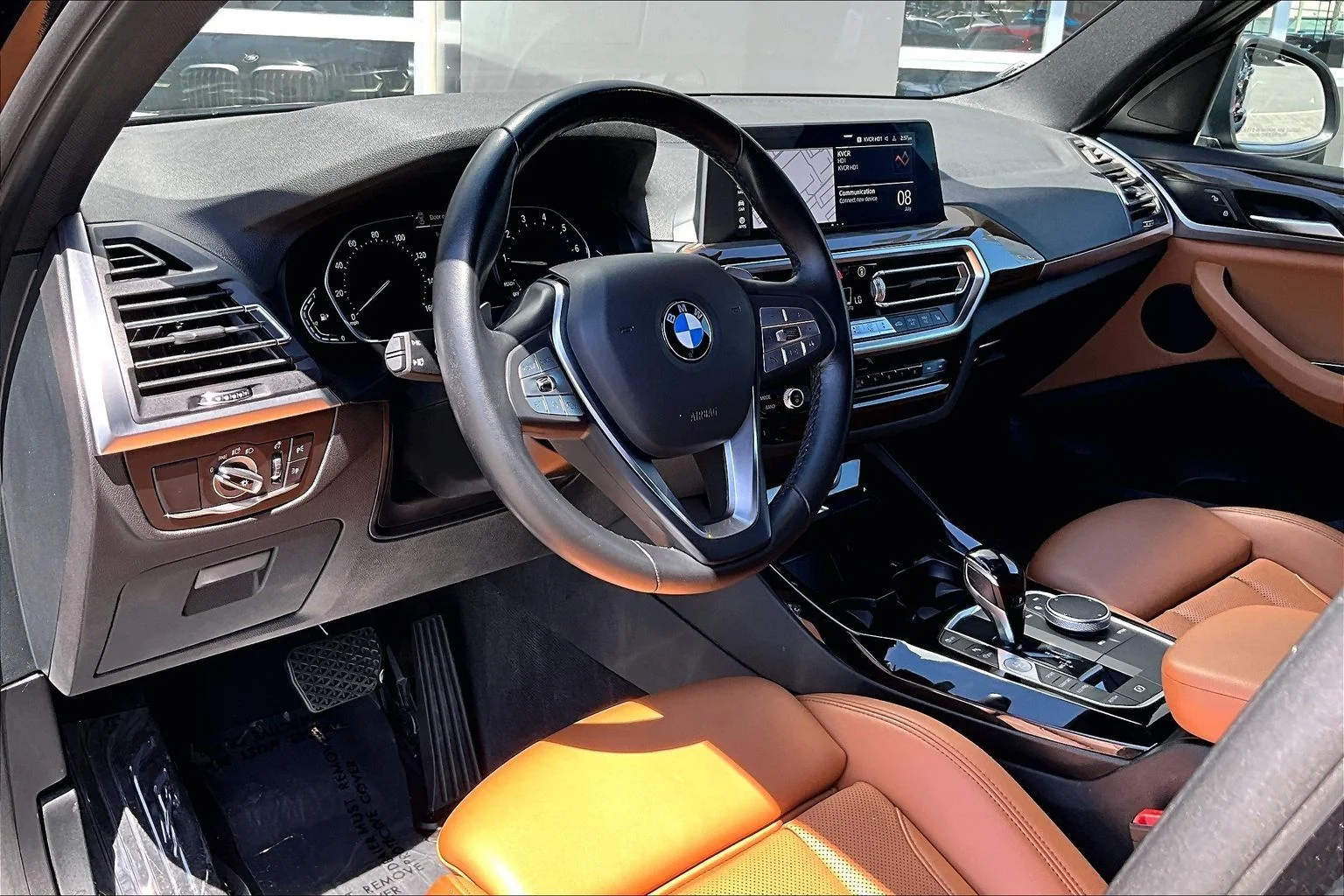 Used 2022 Black BMW sDrive30i image 14
